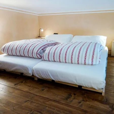 San Bernardo Sleeps 17 Pool Air Con Wifi