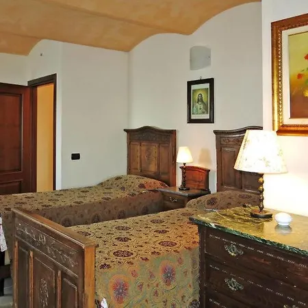 San Bernardo Sleeps 17 Pool Air Con Wifi